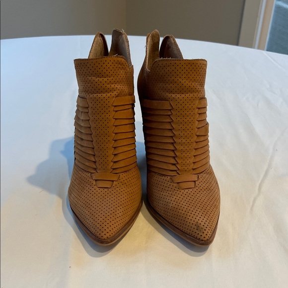 Vince Camuto Tan Perforated Ankle Booties - Picture 2 of 12
